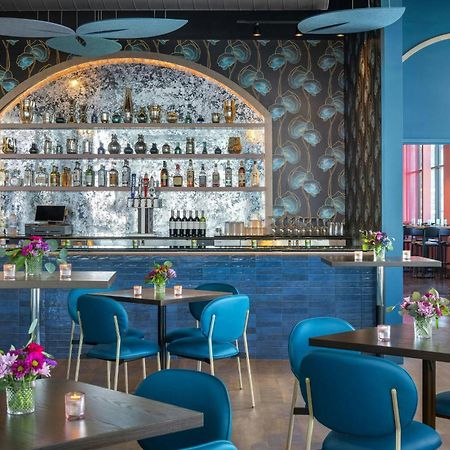 Hotel Moxy Madison Downtown Exterior foto